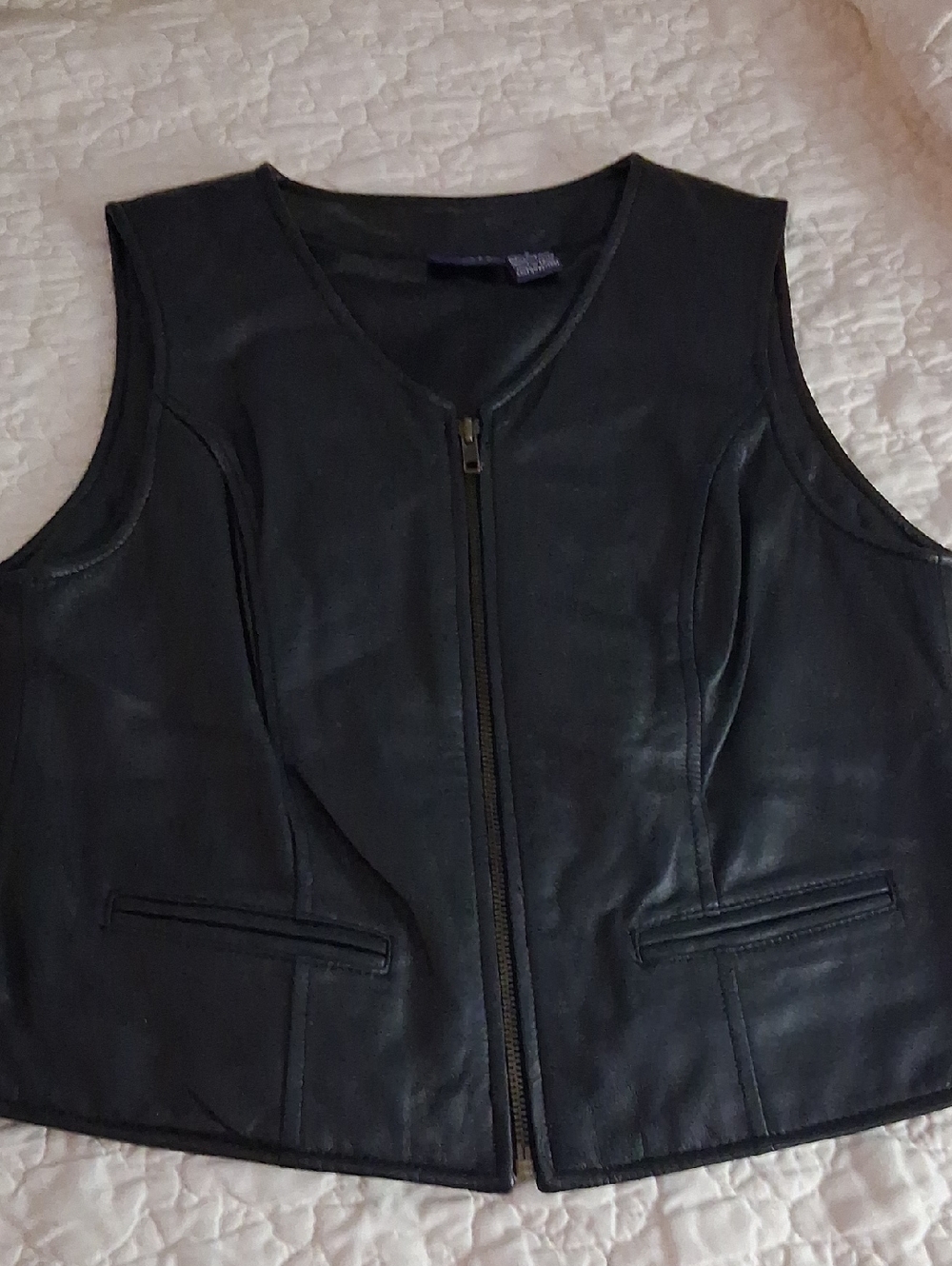 Hillard & Hanson Black Leather Zip Vest